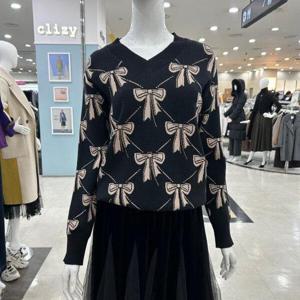 [르니앤맥코이]리본패턴배색 브이넥 니트 MM01KN717FJY