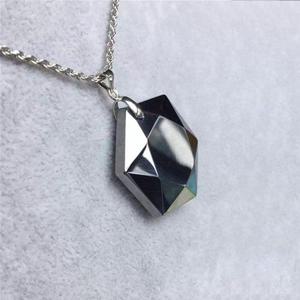 [셀럽하우스]테라헤르츠 CYNUTPAG 육각형 포인트 별모양 펜던트