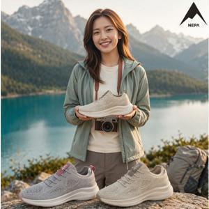 네파 (정가 105,000원)안유진픽 여름 시원하고 쿠션좋은 컴포트레블 초경량 워킹화 7L27666