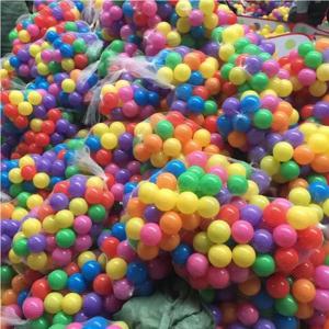 100PCS 야외 스포츠 공 다채로운 부드러운 물 수영장 바다 웨이브 공 아기 친환경 스트레스 에어볼 텐트 장난감