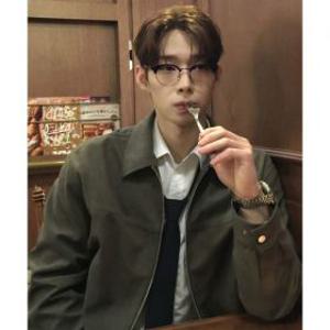 마인드브릿지 오정규 PICK스웨이드 미니멀 집업 블루종 - 2color M1JP2102