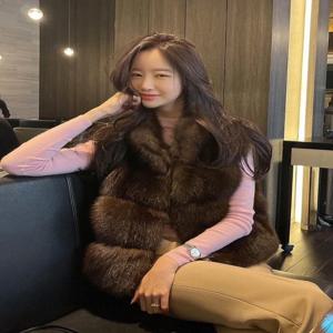 2025 신상 친환경 여성용 짧은 블랙 골드 스타 밍크 퍼 조끼 겨울용 따뜻한 두꺼운 앤틱 스타일 패션 아우터웨어