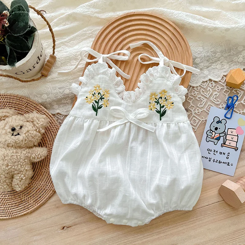 2025 여름 매력적인 민소매 나비 넥타이 꽃 수 놓은 유아 신생아 소녀 원피스 바디 슈트 부드러운 아기 소녀 레이스 점프 슈트