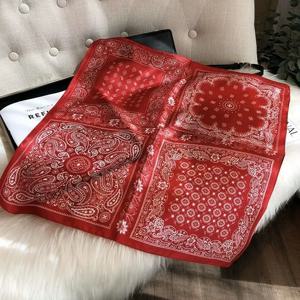 100% 뽕나무 실크 스퀘어 스카프 빈티지 페이즐리 패턴 레드/블랙 민족 스타일 실크 반다나 럭셔리 목/머리 랩 여성 및 남성용