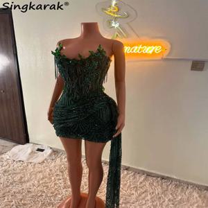 에메랄드 그린 크리스탈 비딩 시니어 홈커밍 프롬 드레스 미니 칵테일 가운 생일 드레스 럭셔리 2026 블랙걸 맞춤 제작