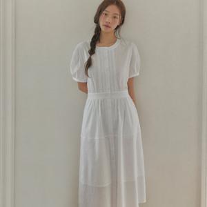 [마리끌레르] [정가129,000원] 레이스 라운드넥 반팔 원피스(MAGBOP10MWH)