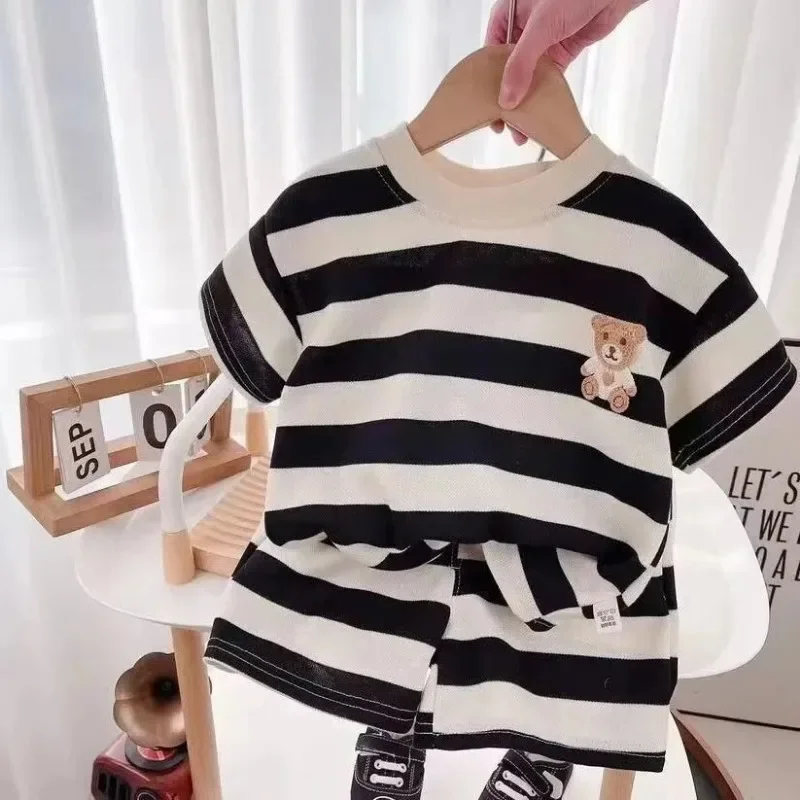 여름 어린이 세트 소년 소녀 반팔 줄무늬 티셔츠 + 반바지 세트 아기 패션 라운드 넥 Tracksuits 아동복