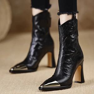 2024 여성을위한 새로운 금속 광장 발가락 발목 부츠 패션 특허 가죽 여성 신발 Botas Mujer 하이힐 신발 여성 Zapatos