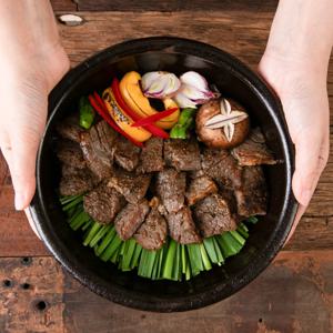 [육육마켓]뼈없는 한돈 양념 돼지갈비 300g