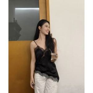 여성 레이스 브이넥 끈나시 슬림 언발 민소매 이너티 슬립 데일리룩