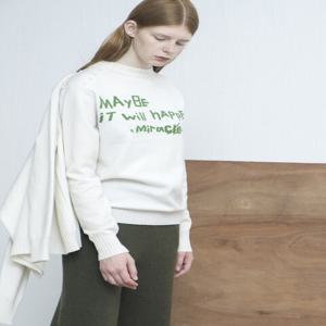 [문희] M8FT05A LETTERING pullover WHITE