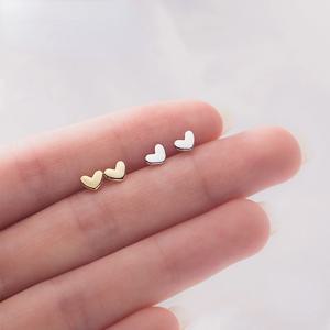 트렌디 한 미니멀리스트 진짜 100% 925 스털링 실버 미니 작은 사랑 하트 스터드 귀걸이 여성을위한 학생 하이틴 쥬얼리 선물