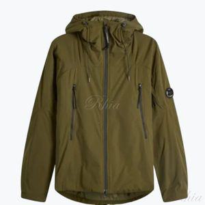 CP Company 렌즈 프로텍 아우터 점퍼 아이비 그린 17CMOW014A004117A683