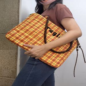 남여 대학 스타일 학생 패션 노란색-주황색 격자 무늬 모듬 색상 짠 자수 파란색 노트북 배낭, 15인치 대형