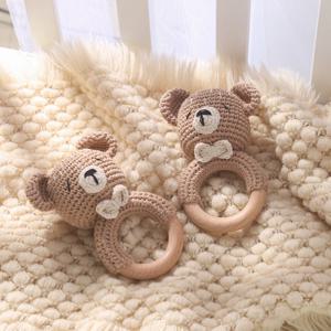 아기 딸랑이 장난감 만화 곰 크로 셰 뜨개질 Teether 장난감 너도밤 나무 반지 아기 컴포트 장난감 유아용 침대 동반자 인형 흔들 음악 게임 Newbaby 선물