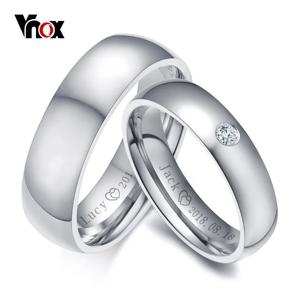 Vnox 남녀공용 기본 웨딩 밴드 반지, 맞춤형 이름 날짜, 사랑 정보 약속, 제휴 기념일 맞춤 선물