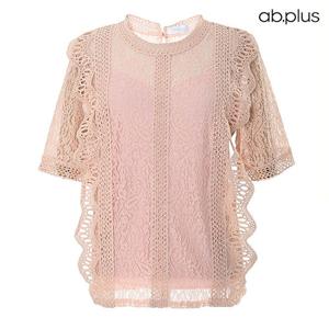 [ab.plus] 레이스 패턴 디테일 반팔 블라우스 (LSY2MB56A)