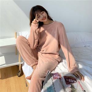 [유니제이] 꿀잠 밍크 수면 파자마 세트 A9ST6U2025