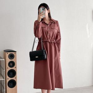 샵앤) 카라넥 밴딩 단추 플레어 롱 원피스 CAT-WDR-3831-베이지