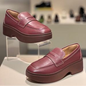 핏플랍24FW F-루마 레더 여성 로퍼 FFSO4F069D2 와인