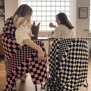CHECKERBOARD 니트 블랭킷 2colors
