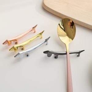 스텐 닥스훈트 수저받침대 강아지 젓가락 숟가락 받침 수저받침 1P