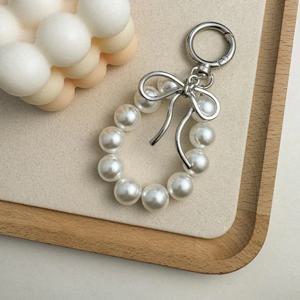고급 진주 실버 리본 키링 열쇠고리 에어팟 핸드폰 차키 소품샵 가방걸이 키홀더 가방꾸미기