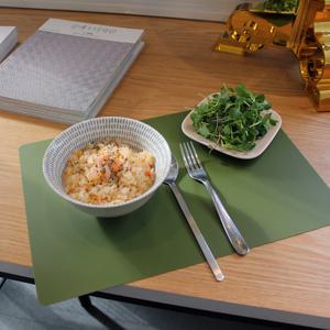 위생적인 국내생산 호텔 감성 플레이팅 베이직그린 실리콘 테이블매트 식탁매트 1P