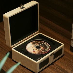 [해외] 무선 충전식 레트로 CD플레이어 블루투스 스피커 3color LP 모형