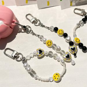 DIY 블랙 & 화이트 스마일 비즈 스트랩 키링 만들기-스트레이트