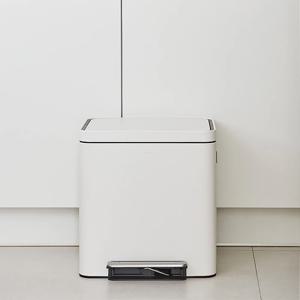 시그니처 페달 휴지통 30L (15L+15L) 화이트