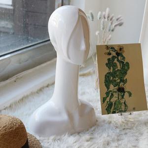 다이아나 두상 얼굴 머리 모자걸이 플라스틱 투명 마네킹 스카프 여자 여성 목 긴 마네킨