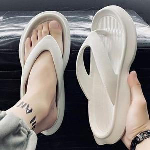 [라일리] Rly 남여공용 휴양지 커플 패션 슬리퍼 발 편한 쪼리
