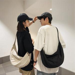 크로스백 숄더 반달가방 UC-0173빅 남여공용 여행 캐주얼 메신저 크로스 학생