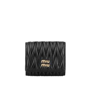 24FW  5MH033 2FPP F0002 금장 마테라쎄 나파 스몰 반지갑 블랙