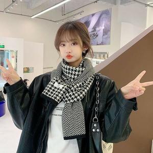 [하프클럽/다잇템]여성 카시미어 스웨터 롱 하운드 격자 목도리