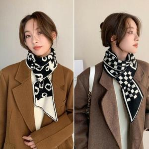 [하프클럽/다잇템]여자 격자 소프트 울 스웨터 리버서블 머플러