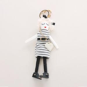 샵앤) 여성 패션 전신 인형 키링 J-NN-WAC-0785-2(진주백)