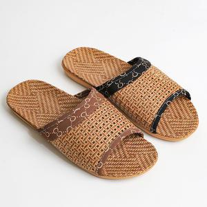 (무료배송) 가벼운 실내 여름 라탄 슬리퍼 2color		/실내화/사무실