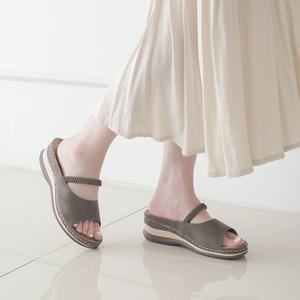 올리 자인 밴딩 스트랩 쿠션 웨지 슬리퍼 5.5cm