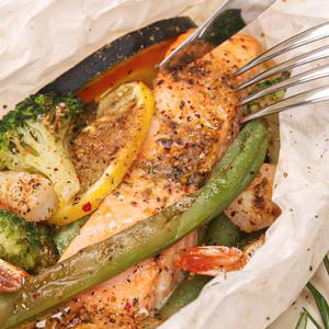 저칼로리 연어 파피요트 밀키트 원팩 300g 투명한 원재료로 건강하고 맛있는 다이어트