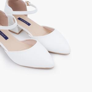 세라에디션 여성 스트랩 힐 가죽 펌프스 3.5CM O24P204