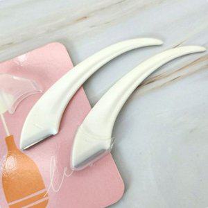 안전캡미용칼 눈썹 정리 반달칼 1P 화이트 (WFHV96D)