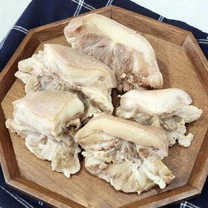 가마솥 한돈 꼬들살 수육 600g 돼지머리수육 돼지 머리고기 수육 돼지꼬들살 뒷 덜미