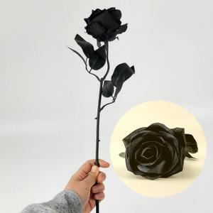 흑장미 검정 검은 검정색 장미 블랙 로즈 조화 한송이 인테리어 장식 꽃꽂이 촬영 할로윈 꽃다발 만들기