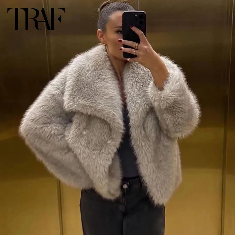 TRAF Womens Coats 겨울 자른 가짜 모피 코트 여성 가을 ​​긴 소매 푹신한 블랙 자켓 겉옷 따뜻한 플러시 짧은 코트