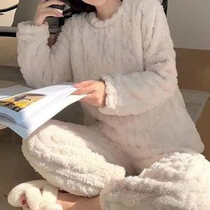 가을 여성 솔리드 따뜻한 2 조각 세트 두꺼운 벨벳 늑골이있는 양털 세트 풀오버 및 바지 여성 캐주얼 잠옷 세트 2023