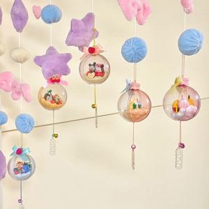 Ufufy에는 꽃 시리즈 블라인드 박스 수제 귀여운 펜던트, 바람 차임, 소녀의 생일 선물, 아름다운 어린이 선물 장식이 있습니다.
