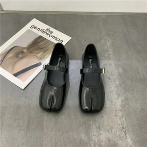 참신 분할 발가락 플랫 신발 여성 품질 가죽 메리 제인 일본식 Trotters 플랫 발목 bele Tabi 닌자 로퍼 여성