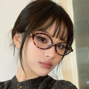 빈티지 타원형 선글라스 새로운 여성 럭셔리 브랜드 디자이너 작은 타원형 안티 블루 라이트 안경 레트로 패션 남자 레오파드 Eyegalsses